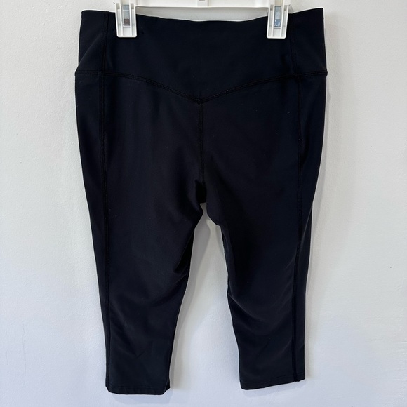 Nike Dri-Fit Women’s Cropped Capri Leggings Black - Size M - Picture 4 of 5